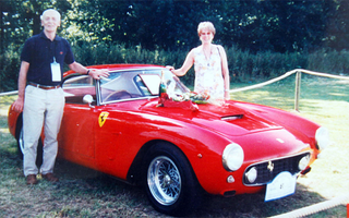 Illustration for article titled Man donates two classic Ferraris in will.